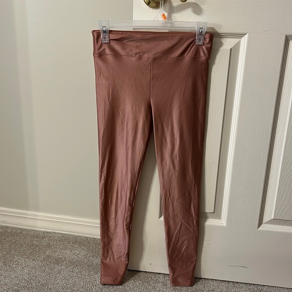 Koral Lustrous Infinity High Rise Legging - Picture 7 of 16